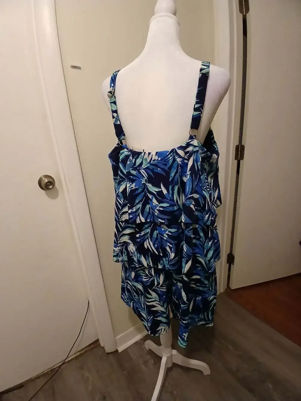 Fit 4 U Women's Size 20W Blue Leaf Print Tiered Swim Romper